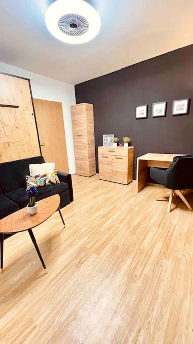 Moderny Apartman S Parkovanim Bratislava Exterior photo